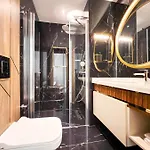 45 Apartament *